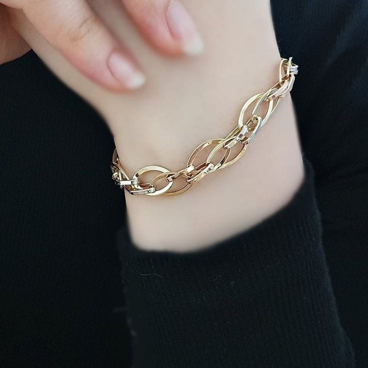 Oval Chain Statement Bracelet