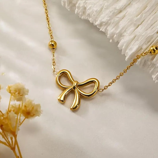 Bow Necklace